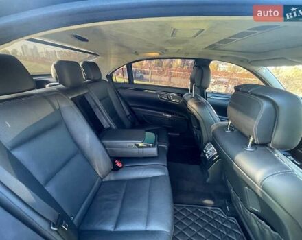 Мерседес С Класс 2010 в Киеве на Automoto.ua Черный Мерседес С Класс, объемом двигателя 5.5 л и пробегом 220 тыс. км за 17700 $, фото 25 на Automoto.ua