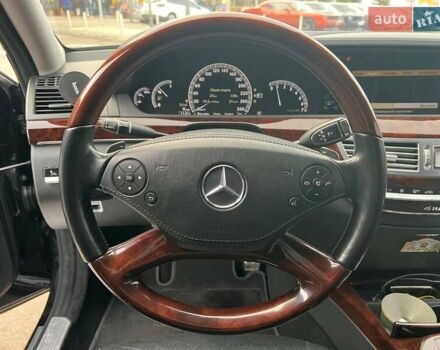 Черный Мерседес С Класс, объемом двигателя 5.46 л и пробегом 312 тыс. км за 19990 $, фото 19 на Automoto.ua