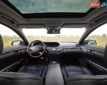 Чорний Мерседес С Клас, об'ємом двигуна 5.5 л та пробігом 212 тис. км за 14900 $, фото 20 на Automoto.ua