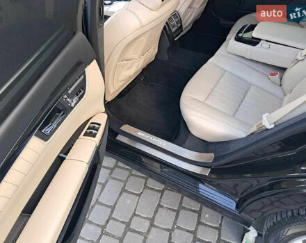 Черный Мерседес С Класс, объемом двигателя 5.5 л и пробегом 156 тыс. км за 22000 $, фото 32 на Automoto.ua