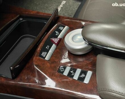 Черный Мерседес С Класс, объемом двигателя 5 л и пробегом 240 тыс. км за 13990 $, фото 24 на Automoto.ua