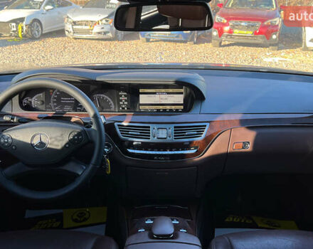Черный Мерседес С Класс, объемом двигателя 5.46 л и пробегом 262 тыс. км за 14999 $, фото 11 на Automoto.ua