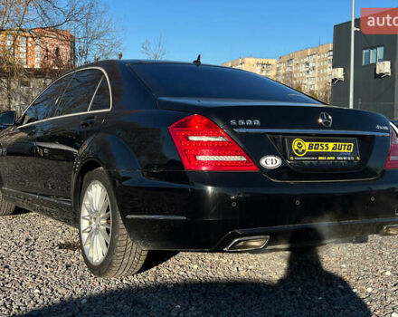Черный Мерседес С Класс, объемом двигателя 5.46 л и пробегом 262 тыс. км за 14999 $, фото 3 на Automoto.ua
