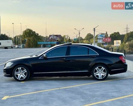 Черный Мерседес С Класс, объемом двигателя 5.5 л и пробегом 370 тыс. км за 13990 $, фото 10 на Automoto.ua