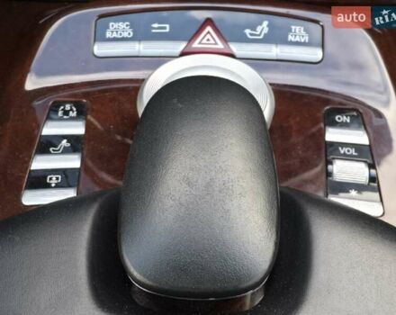 Чорний Мерседес С Клас, об'ємом двигуна 5.5 л та пробігом 212 тис. км за 14900 $, фото 26 на Automoto.ua