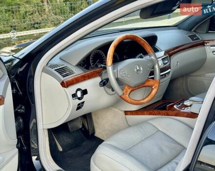 Черный Мерседес С Класс, объемом двигателя 5.5 л и пробегом 370 тыс. км за 13990 $, фото 32 на Automoto.ua