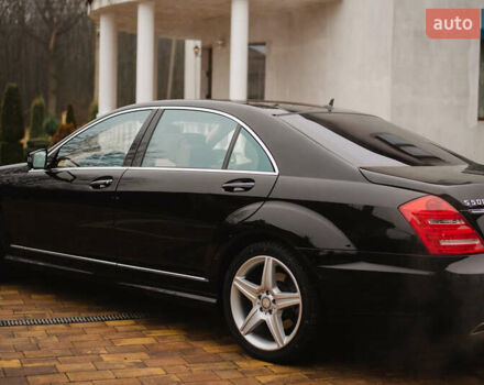 Чорний Мерседес С Клас, об'ємом двигуна 5.46 л та пробігом 70 тис. км за 30000 $, фото 7 на Automoto.ua