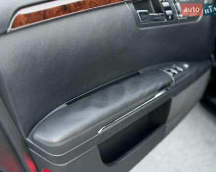 Черный Мерседес С Класс, объемом двигателя 3 л и пробегом 279 тыс. км за 18499 $, фото 40 на Automoto.ua