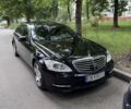 Черный Мерседес С Класс, объемом двигателя 5.5 л и пробегом 230 тыс. км за 17900 $, фото 1 на Automoto.ua
