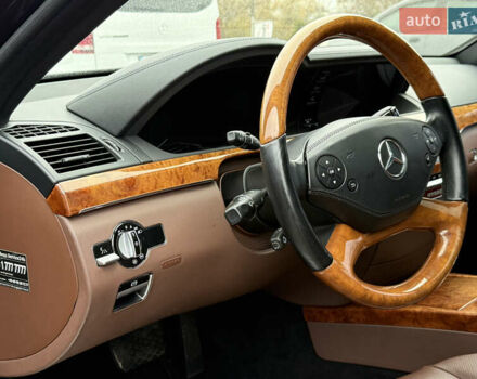 Черный Мерседес С Класс, объемом двигателя 3.5 л и пробегом 80 тыс. км за 19000 $, фото 35 на Automoto.ua