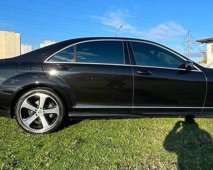 Мерседес С Класс 2010 в Киеве на Automoto.ua Черный Мерседес С Класс, объемом двигателя 5.5 л и пробегом 220 тыс. км за 17700 $, фото 8 на Automoto.ua