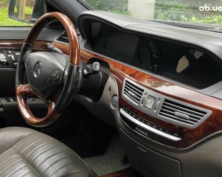 Черный Мерседес С Класс, объемом двигателя 5 л и пробегом 240 тыс. км за 13990 $, фото 40 на Automoto.ua