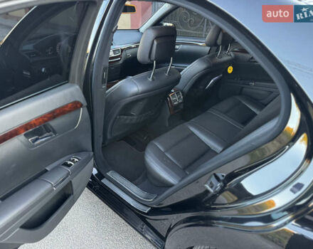 Черный Мерседес С Класс, объемом двигателя 3 л и пробегом 279 тыс. км за 18499 $, фото 46 на Automoto.ua