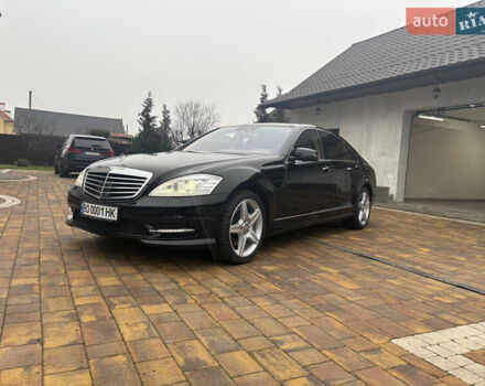 Чорний Мерседес С Клас, об'ємом двигуна 5.46 л та пробігом 70 тис. км за 30000 $, фото 2 на Automoto.ua