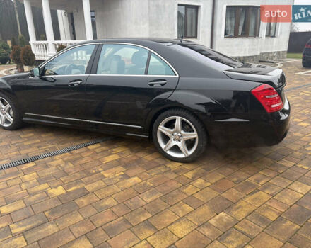 Чорний Мерседес С Клас, об'ємом двигуна 5.46 л та пробігом 70 тис. км за 30000 $, фото 1 на Automoto.ua