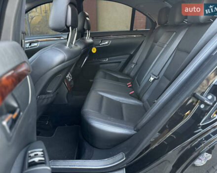 Черный Мерседес С Класс, объемом двигателя 3 л и пробегом 279 тыс. км за 18499 $, фото 48 на Automoto.ua