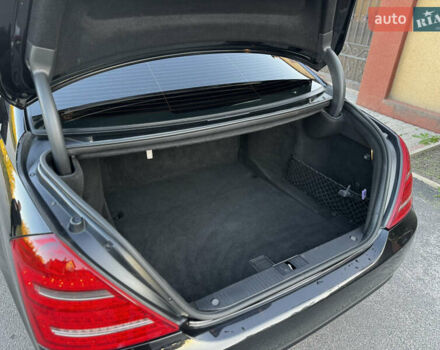 Черный Мерседес С Класс, объемом двигателя 3 л и пробегом 279 тыс. км за 18499 $, фото 49 на Automoto.ua