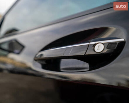 Чорний Мерседес С Клас, об'ємом двигуна 5.46 л та пробігом 288 тис. км за 18500 $, фото 8 на Automoto.ua