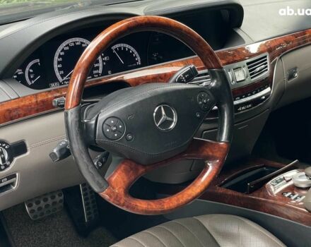 Черный Мерседес С Класс, объемом двигателя 5 л и пробегом 240 тыс. км за 13990 $, фото 17 на Automoto.ua
