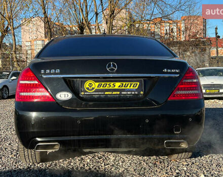 Черный Мерседес С Класс, объемом двигателя 5.46 л и пробегом 262 тыс. км за 14999 $, фото 4 на Automoto.ua