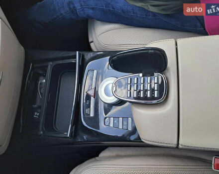 Черный Мерседес С Класс, объемом двигателя 5.5 л и пробегом 156 тыс. км за 22000 $, фото 48 на Automoto.ua