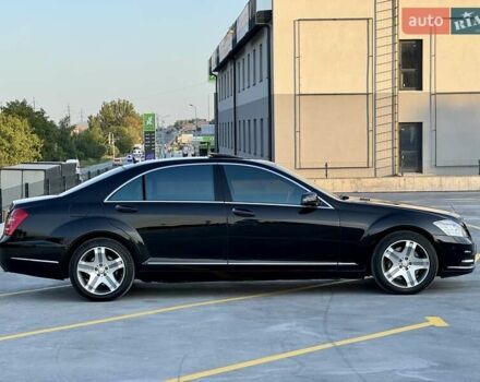 Черный Мерседес С Класс, объемом двигателя 5.5 л и пробегом 370 тыс. км за 13990 $, фото 11 на Automoto.ua
