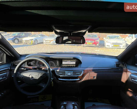 Черный Мерседес С Класс, объемом двигателя 5.46 л и пробегом 262 тыс. км за 14999 $, фото 12 на Automoto.ua