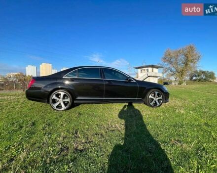 Мерседес С Класс 2010 в Киеве на Automoto.ua Черный Мерседес С Класс, объемом двигателя 5.5 л и пробегом 220 тыс. км за 17700 $, фото 18 на Automoto.ua