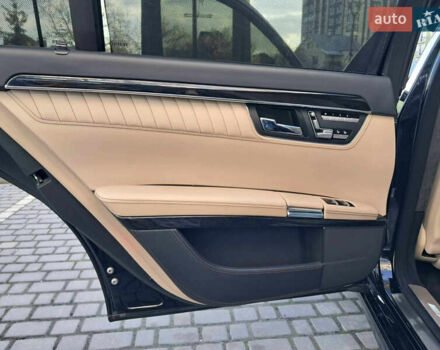 Черный Мерседес С Класс, объемом двигателя 5.5 л и пробегом 156 тыс. км за 22000 $, фото 37 на Automoto.ua