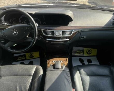 Чорний Мерседес С Клас, об'ємом двигуна 3 л та пробігом 455 тис. км за 16550 $, фото 9 на Automoto.ua