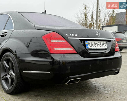 Черный Мерседес С Класс, объемом двигателя 3.5 л и пробегом 80 тыс. км за 19000 $, фото 24 на Automoto.ua