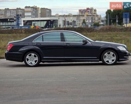 Чорний Мерседес С Клас, об'ємом двигуна 5.5 л та пробігом 212 тис. км за 14900 $, фото 4 на Automoto.ua