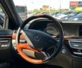Чорний Мерседес С Клас, об'ємом двигуна 5 л та пробігом 241 тис. км за 13990 $, фото 42 на Automoto.ua