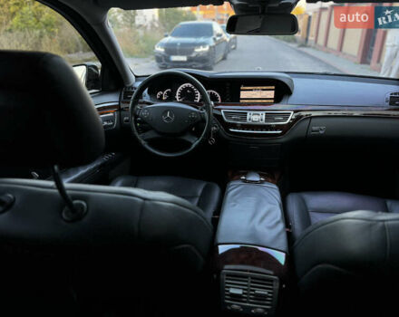 Черный Мерседес С Класс, объемом двигателя 3 л и пробегом 279 тыс. км за 18499 $, фото 65 на Automoto.ua
