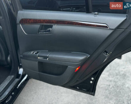 Черный Мерседес С Класс, объемом двигателя 3 л и пробегом 279 тыс. км за 18499 $, фото 55 на Automoto.ua