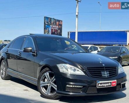 Чорний Мерседес С Клас, об'ємом двигуна 5 л та пробігом 241 тис. км за 13990 $, фото 2 на Automoto.ua