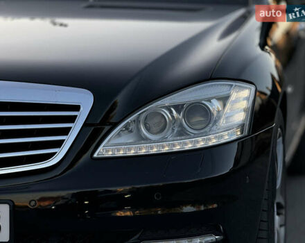 Черный Мерседес С Класс, объемом двигателя 3 л и пробегом 279 тыс. км за 18499 $, фото 34 на Automoto.ua
