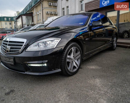 Чорний Мерседес С Клас, об'ємом двигуна 5.46 л та пробігом 288 тис. км за 18500 $, фото 2 на Automoto.ua