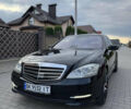 Черный Мерседес С Класс, объемом двигателя 5.46 л и пробегом 229 тыс. км за 15000 $, фото 1 на Automoto.ua