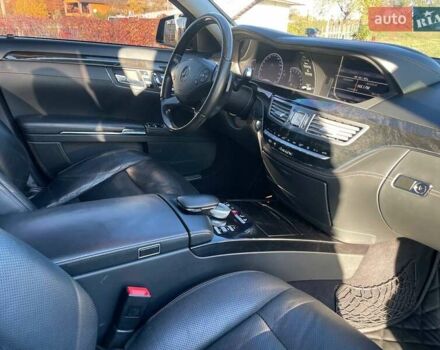 Мерседес С Класс 2010 в Киеве на Automoto.ua Черный Мерседес С Класс, объемом двигателя 5.5 л и пробегом 220 тыс. км за 17700 $, фото 52 на Automoto.ua