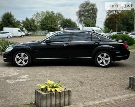 Черный Мерседес С Класс, объемом двигателя 2.99 л и пробегом 496 тыс. км за 16999 $, фото 2 на Automoto.ua