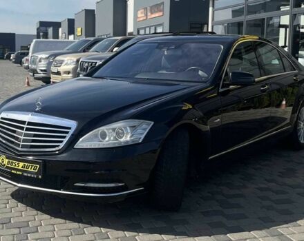 Чорний Мерседес С Клас, об'ємом двигуна 3 л та пробігом 455 тис. км за 16550 $, фото 2 на Automoto.ua