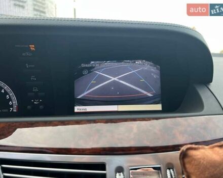 Черный Мерседес С Класс, объемом двигателя 5.46 л и пробегом 312 тыс. км за 19990 $, фото 24 на Automoto.ua