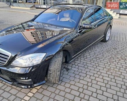Черный Мерседес С Класс, объемом двигателя 5.5 л и пробегом 156 тыс. км за 22000 $, фото 4 на Automoto.ua