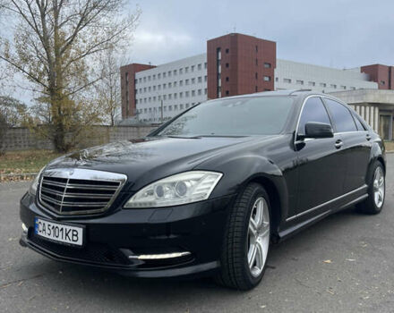 Черный Мерседес С Класс, объемом двигателя 5.46 л и пробегом 275 тыс. км за 20700 $, фото 2 на Automoto.ua