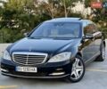 Черный Мерседес С Класс, объемом двигателя 5.5 л и пробегом 370 тыс. км за 13990 $, фото 1 на Automoto.ua