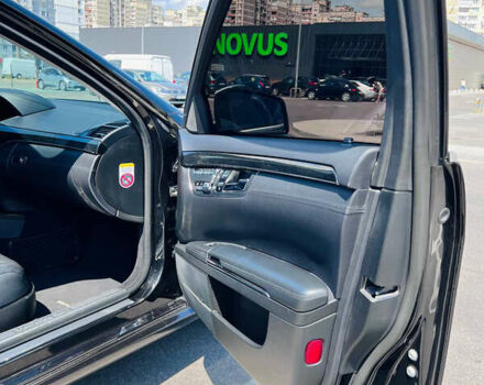 Черный Мерседес С Класс, объемом двигателя 5.46 л и пробегом 275 тыс. км за 20700 $, фото 19 на Automoto.ua