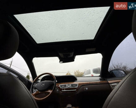 Черный Мерседес С Класс, объемом двигателя 3.5 л и пробегом 80 тыс. км за 19000 $, фото 32 на Automoto.ua