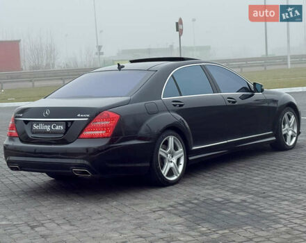 Чорний Мерседес С Клас, об'ємом двигуна 5.5 л та пробігом 310 тис. км за 14999 $, фото 26 на Automoto.ua