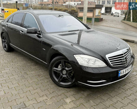Черный Мерседес С Класс, объемом двигателя 3.5 л и пробегом 80 тыс. км за 19000 $, фото 1 на Automoto.ua